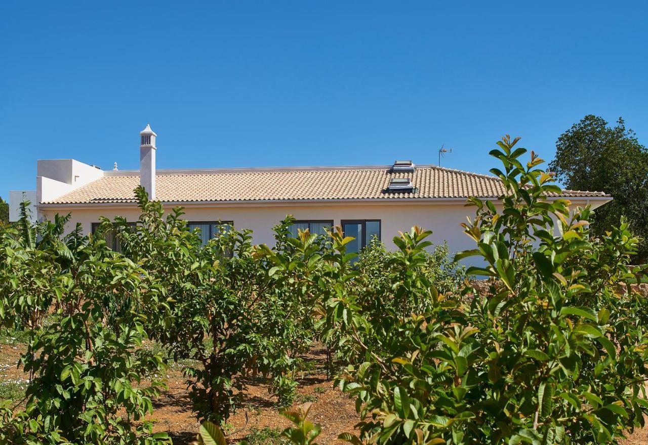 Mercedes Country House Фару Екстер'єр фото